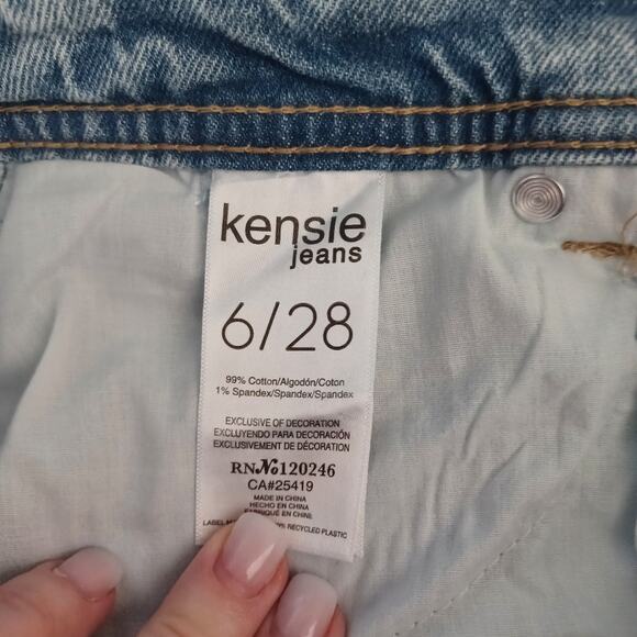 Kensie Mila Retro Luxe High-Rise Relaxed Straight Jeans Light Wash Size 6 - Picture 3 of 10